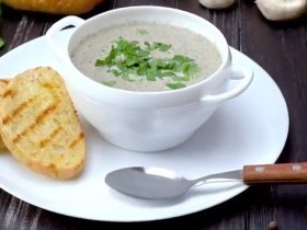 Грибний крем-суп за рецептом Джеймі Олівера