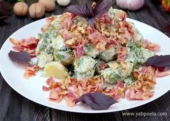 Картопляний салат з беконом
