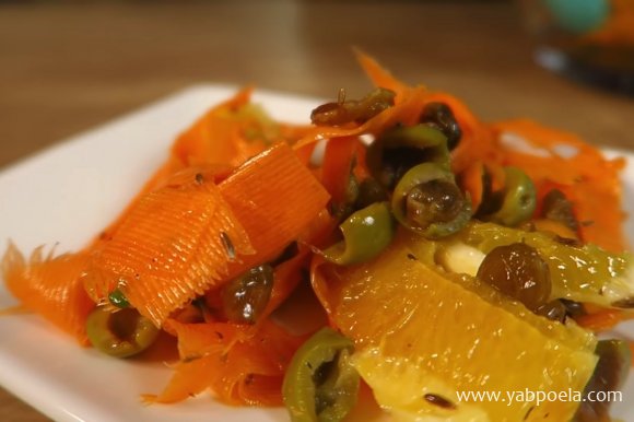 Салат із моркви з апельсинами по-марокканськи