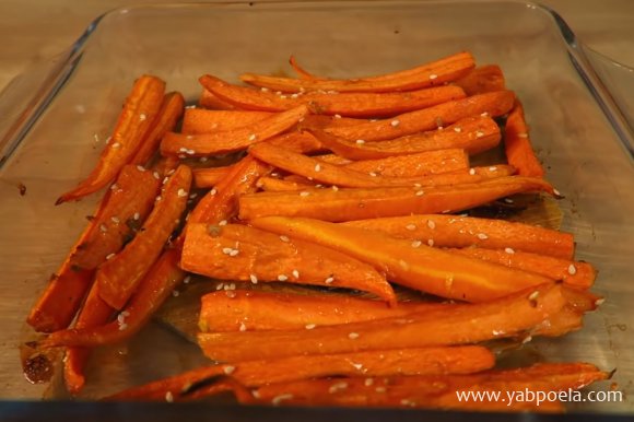 Пряна морква запечена в духовці