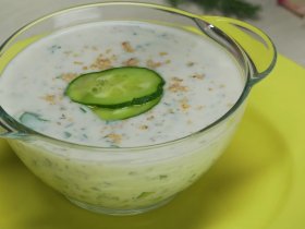 Таратор – холодний огірковий суп